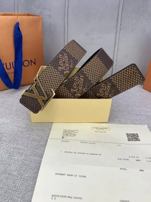 LOUIS VUITTON BELT - B0228