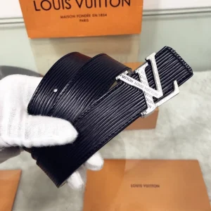 LOUIS VUITTON BELT - B0236