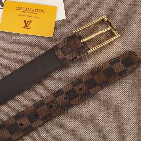 LOUIS VUITTON BELT - B0243