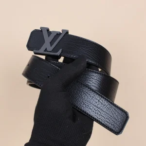 LOUIS VUITTON BELT - B0269