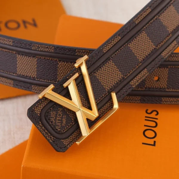 LOUIS VUITTON BELT - B0271