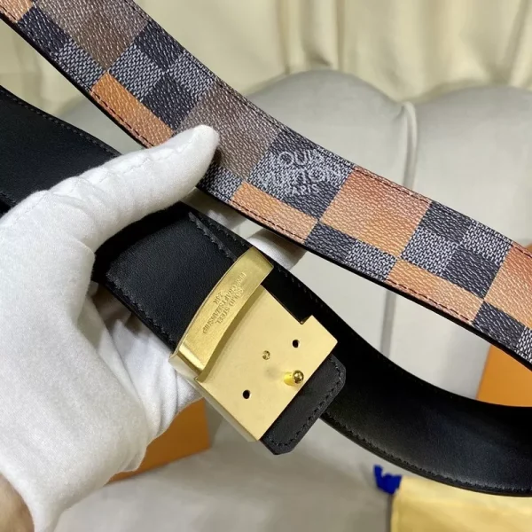 LOUIS VUITTON BELT - B0288