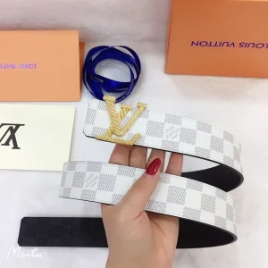 LOUIS VUITTON BELT - B0299