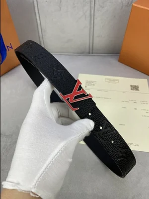 LOUIS VUITTON BELT - B0301