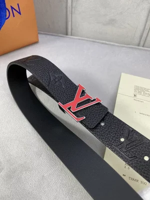 LOUIS VUITTON BELT - B0301