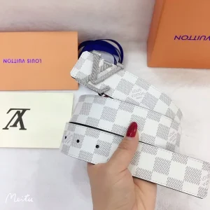 LOUIS VUITTON BELT - B0302