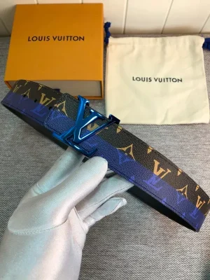 LOUIS VUITTON BELT - B0305