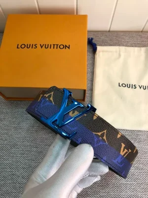 LOUIS VUITTON BELT - B0305