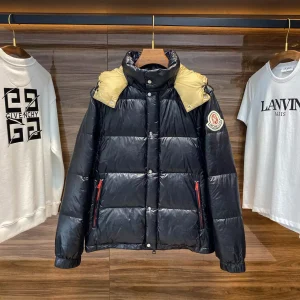 Moncler Dryden Short Down Jacket - MC113