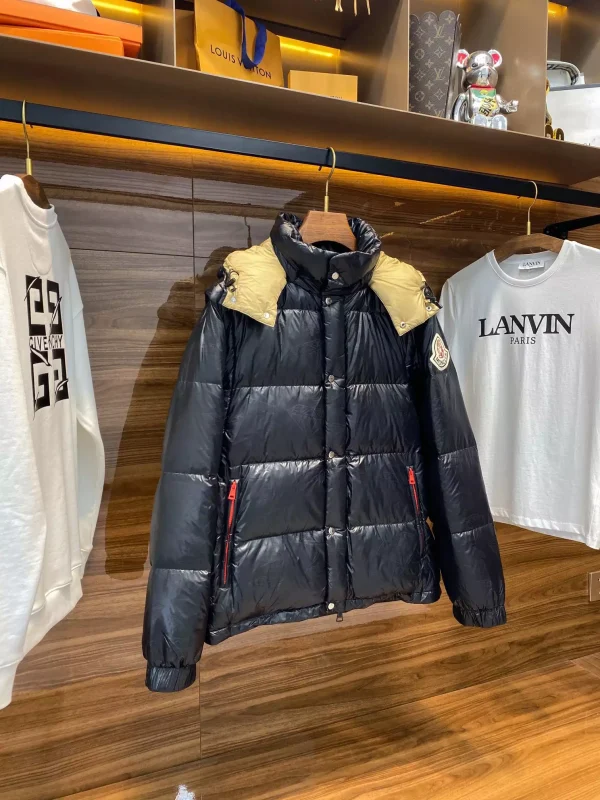 Moncler Dryden Short Down Jacket - MC113