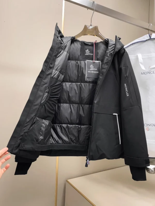 Moncler Grenoble Ski Down Jacket Gore-Tex - MC126