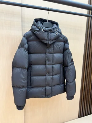 Moncler Vezere Short Down Jacket - MC138