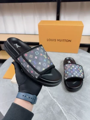 LOUIS VUITTON SANDALS - LSVT402