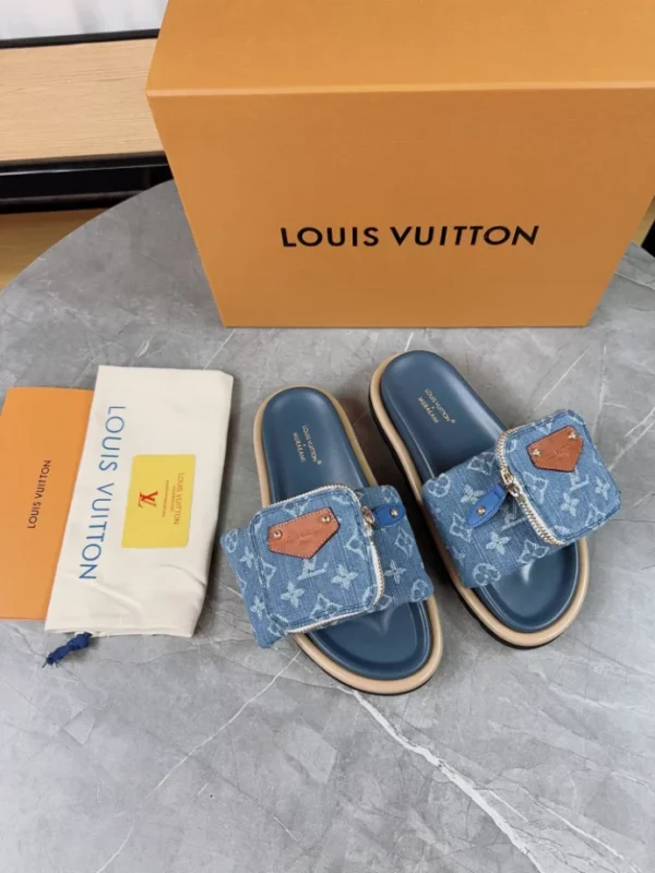 LOUIS VUITTON SANDALS - LSVT403