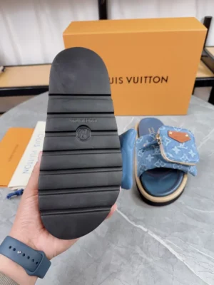 LOUIS VUITTON SANDALS - LSVT403