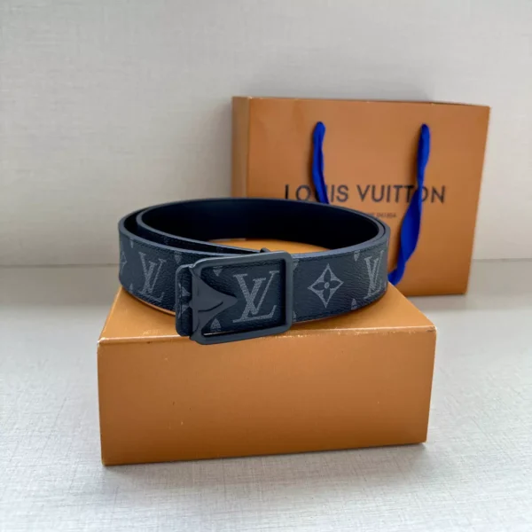 LOUIS VUITTON BELT - B0313