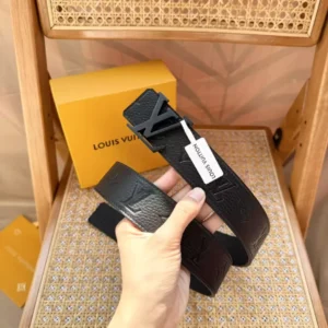 LOUIS VUITTON BELT - B0314