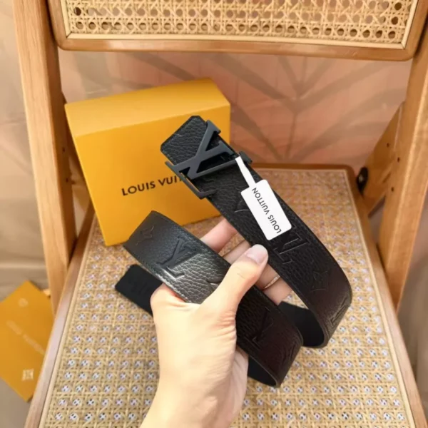 LOUIS VUITTON BELT - B0314