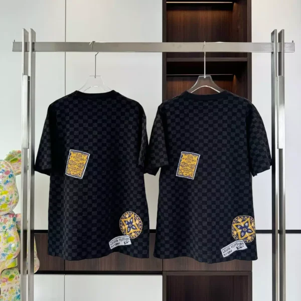 ART PRINTED DAMIER COTTON T-SHIRT IN BLACK - LSVT0274