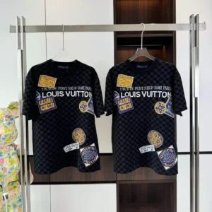 ART PRINTED DAMIER COTTON T-SHIRT IN BLACK - LSVT0274
