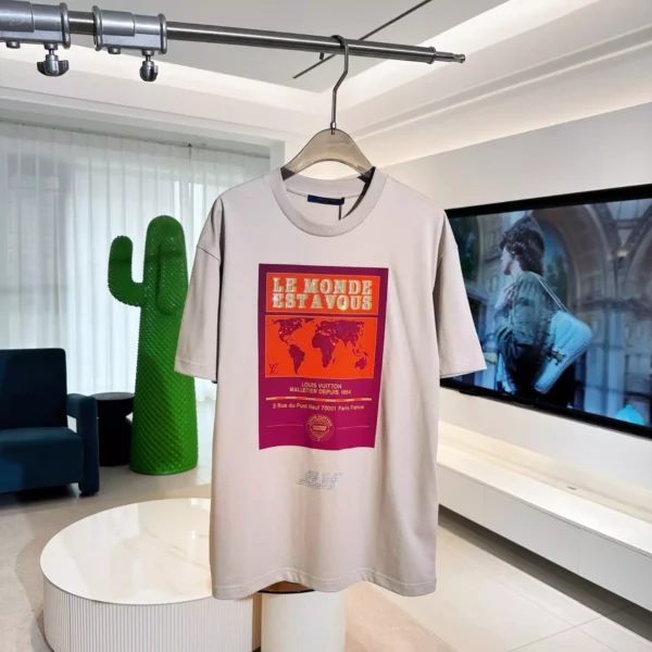 EMBELLISHED GRAPHIC COTTON T-SHIRT IN BROWN - LSVT0276