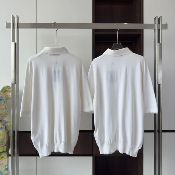 EMBROIDERED SHORT-SLEEVED COTTON BLEND POLO SHIRT IN WHITE - LSVT0321