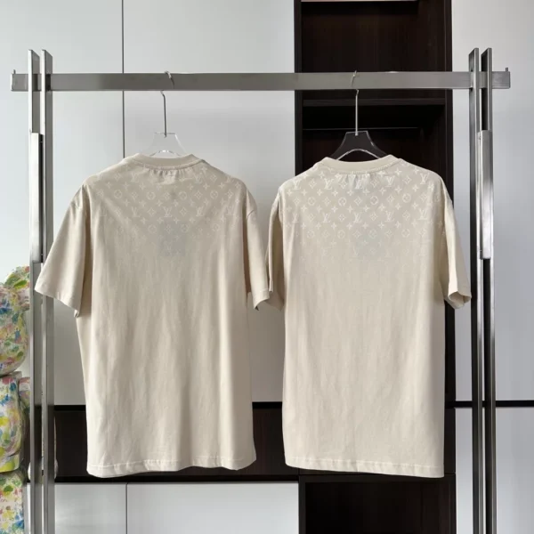 MONOGRAM GRADIENT T-SHIRT IN LIGHT BEIGE - LSVT0285