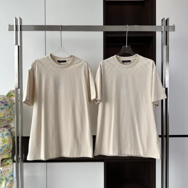 MONOGRAM GRADIENT T-SHIRT IN LIGHT BEIGE - LSVT0285