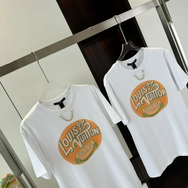 PARIS TRAVEL STAMP T-SHIRT IN WHITE - LSVT0278