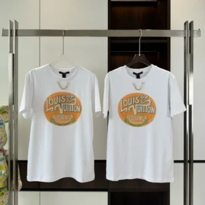 PARIS TRAVEL STAMP T-SHIRT IN WHITE - LSVT0278