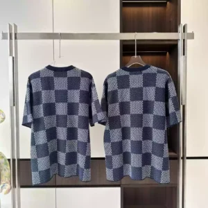 SHORT SLEEVED COTTON DAMIER CREWNECK WITH CRYSTAL LV PATCH - LSVT0309
