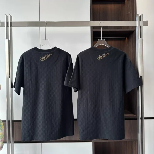 SIGNATURE PATCH COTTON T-SHIRT IN BLACK - LSVT0290